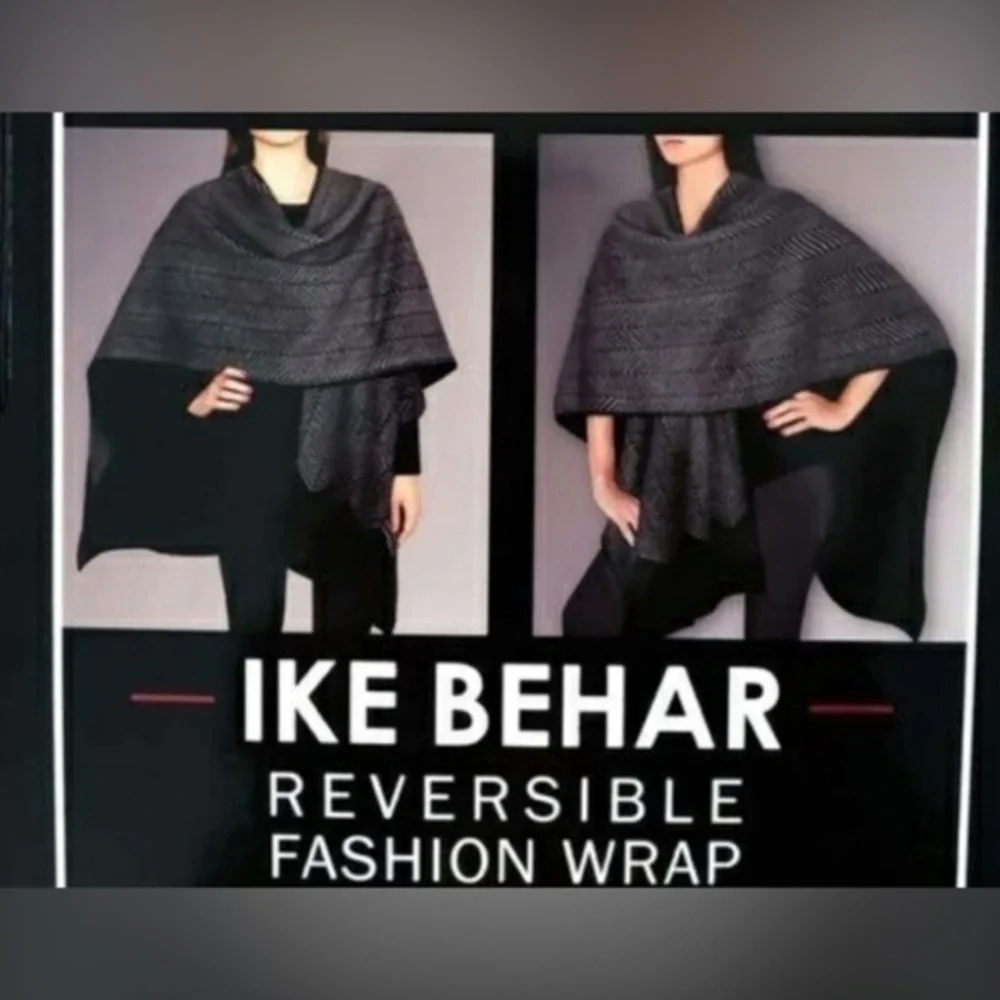 Ike Behar One Size Black Soft Geometric Fleece Ruana Wrap Poncho Sweater OS